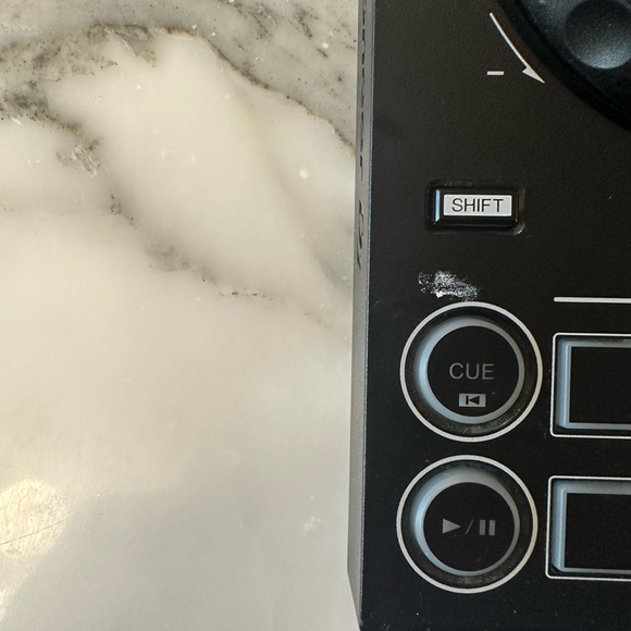 PIONEER DDJ-200 Smart Controller - Picture 6 of 6